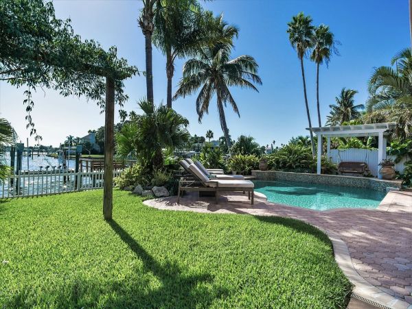 Luxury Vacation Rental with Intracoastal Waterway Views in Indian Rocks Beach