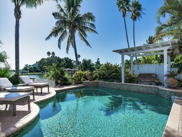 Luxury Vacation Rental with Intracoastal Waterway Views in Indian Rocks Beach