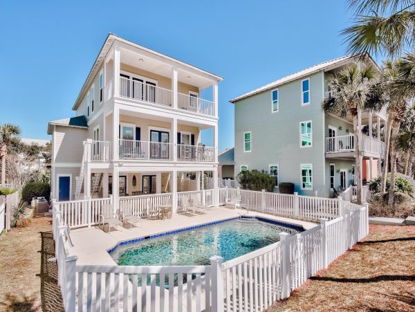 Gulf View Destin Six Bedroom Vacation Home Beach Across the Street