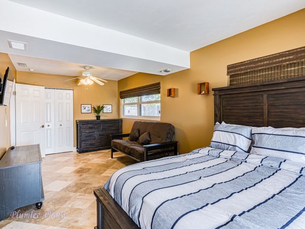 Waterfront Four Bedroom Vacation Home in Indian Rocks