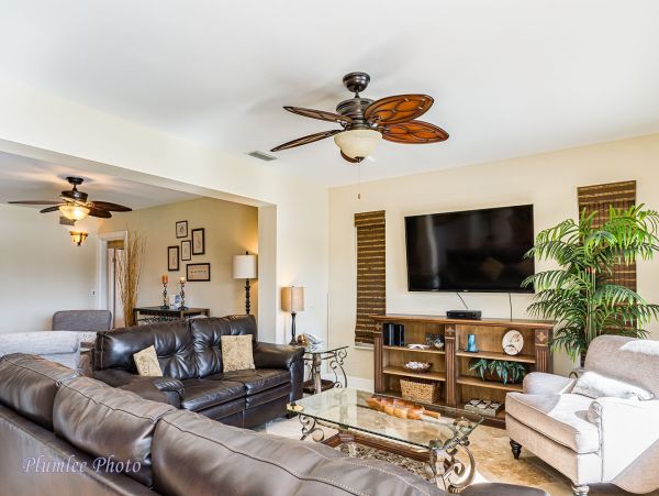 Waterfront Four Bedroom Vacation Home in Indian Rocks