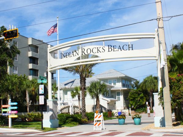 Waterfront Four Bedroom Vacation Home in Indian Rocks
