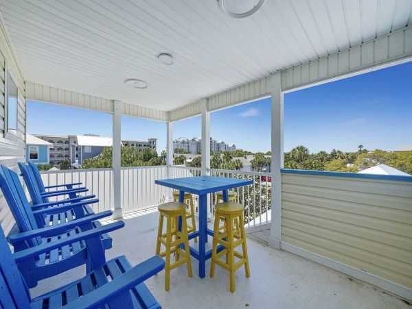 Destin Three Min Walk to the Beach Pool House & Guest House