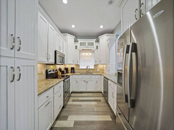 Destin Three Min Walk to the Beach Pool House & Guest House
