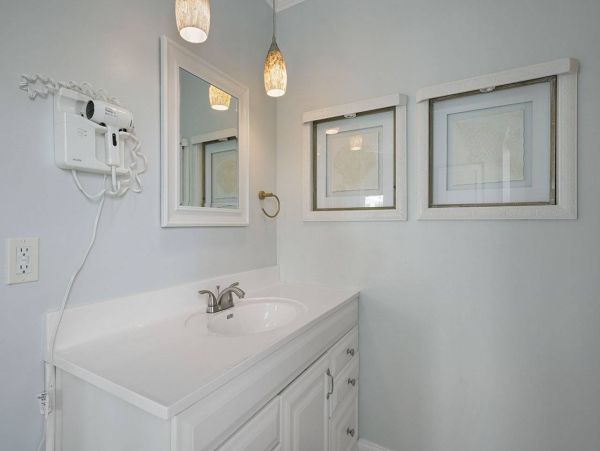 Destin Three Min Walk to the Beach Pool House & Guest House