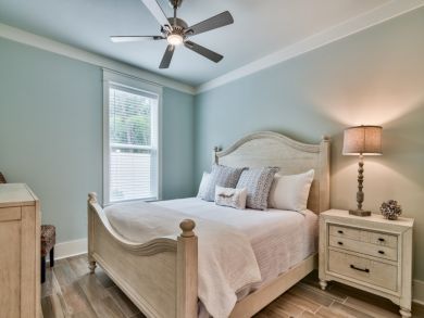 Luxury Four Bedroom Home in Miramar Beach Sleeps 14 Guests