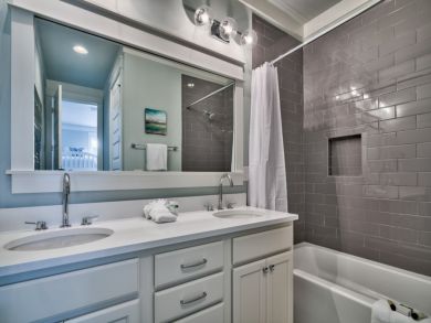 Luxury Four Bedroom Home in Miramar Beach Sleeps 14 Guests