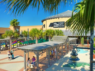 Luxury Four Bedroom Home in Miramar Beach Sleeps 14 Guests