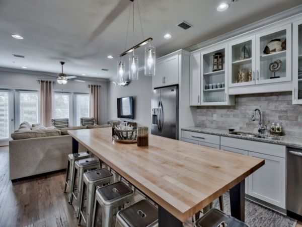 Beautiful Condo with 4 Bedrooms in Miramar Beach