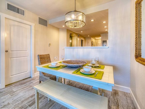 Gulf View Two Bedroom Rental Condo in Indian Rocks Beach
