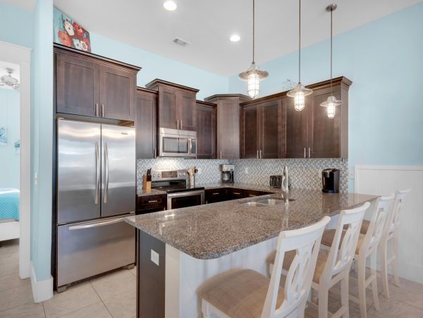 Six Bedroom Vacation Rental Home in Miramar Beach Sleeps 16