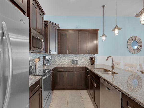 Six Bedroom Vacation Rental Home in Miramar Beach Sleeps 16