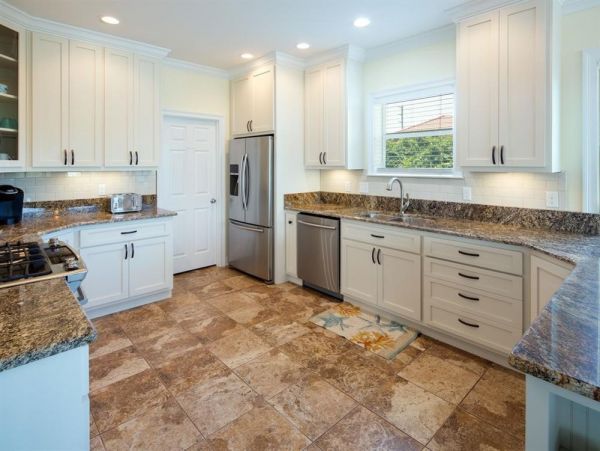 Luxury Four Bedroom Vacation Beach Home in Destin
