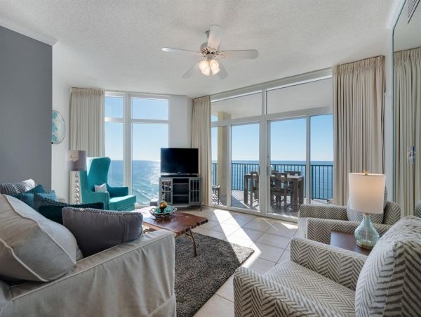 Destin 3 Bedroom Condo with Gulf View & Balcony