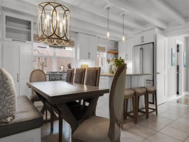 Luxury Destin Vacation Home & Carriage House Sleeps 10