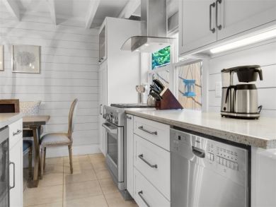 Luxury Destin Vacation Home & Carriage House Sleeps 10