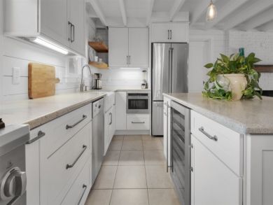Luxury Destin Vacation Home & Carriage House Sleeps 10