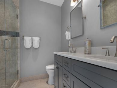 Luxury Destin Vacation Home & Carriage House Sleeps 10