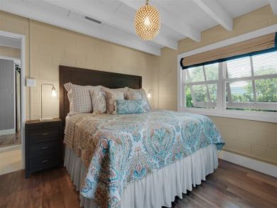 Luxury Destin Vacation Home & Carriage House Sleeps 10