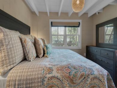 Luxury Destin Vacation Home & Carriage House Sleeps 10