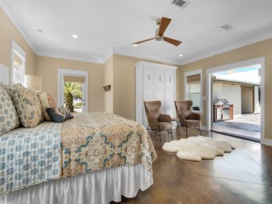 Luxury Destin Vacation Home & Carriage House Sleeps 10