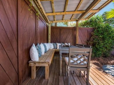 Luxury Destin Vacation Home & Carriage House Sleeps 10
