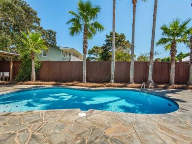 Luxury Destin Vacation Home & Carriage House Sleeps 10