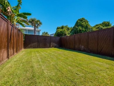 Luxury Destin Vacation Home & Carriage House Sleeps 10