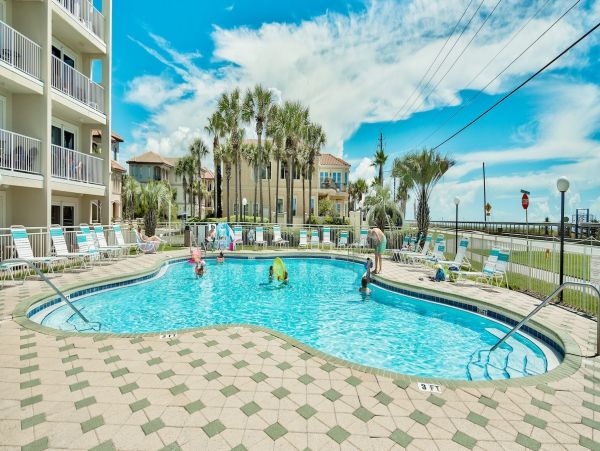 Miramar Vacation Home Four Bedroom