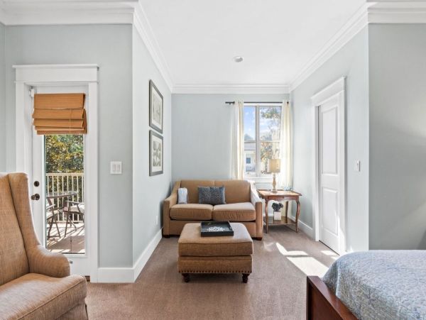 Luxury Beach Retreat in Crystal Beach - 3 King Suites & Lagoon Pool