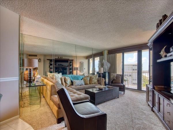 Marco Island Pool Condo Sleeps Six Guests