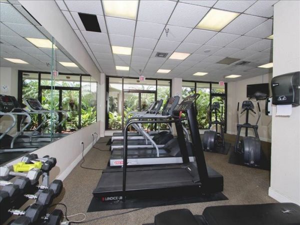 Marco Island Pool Condo Sleeps Six Guests