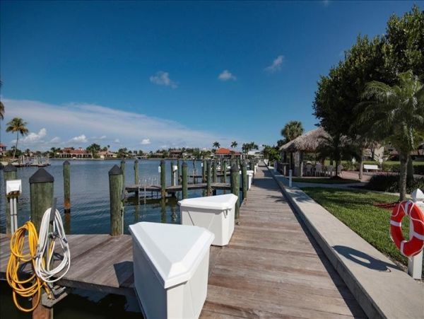 Marco Island Pool Condo Sleeps Six Guests