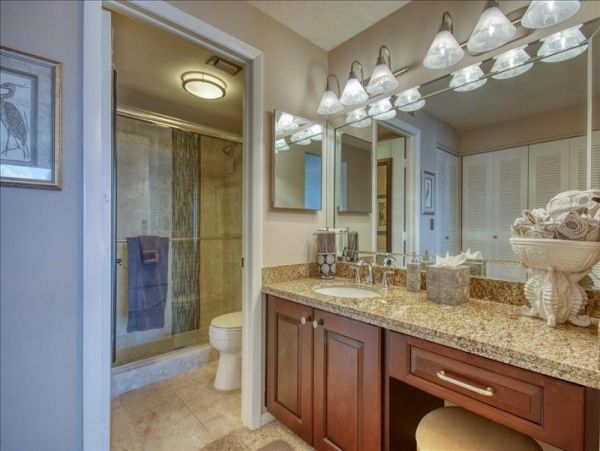 Marco Island Pool Condo Sleeps Six Guests