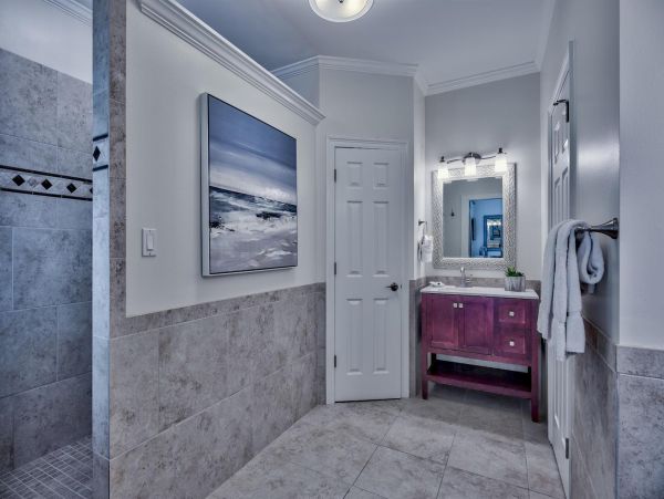 Destin Luxury Vacation Rental Home Four Bedrooms
