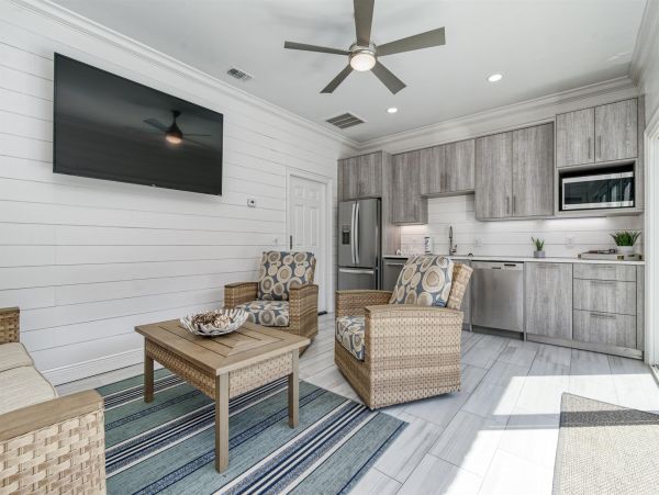Destin Luxury Vacation Rental Home Four Bedrooms