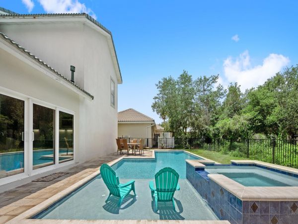 Destin Luxury Vacation Rental Home Four Bedrooms
