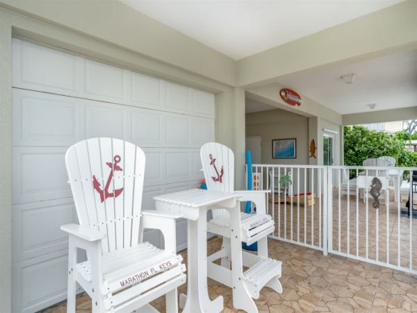Canal Front 4 Bedroom Vacation Home in Marathon