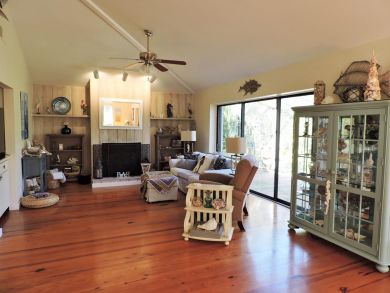 Three Bedroom Bay View Vacation Home in Manasota