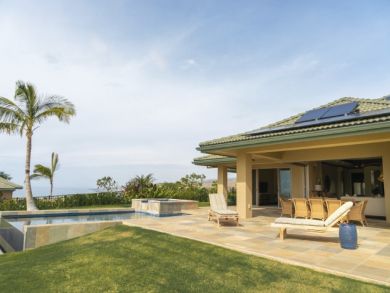 Ocean & Golf Course View Luxury Three Bedroom Home in Waimea