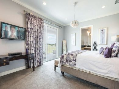 Fantastic Vacation Villa Main and Guest House  Sleeps 16