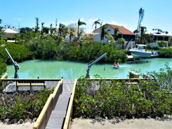Marathon Vacation Home 5 Bedroom Sleeps Twelve Guests