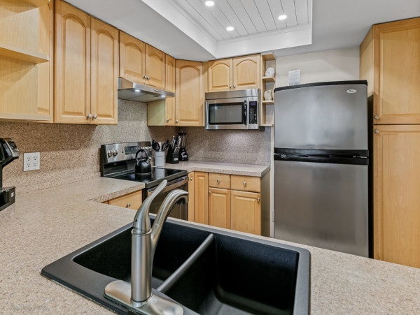 Indian Shores Gulf Front 3 Bedroom Vacation Condo Sleeps 8