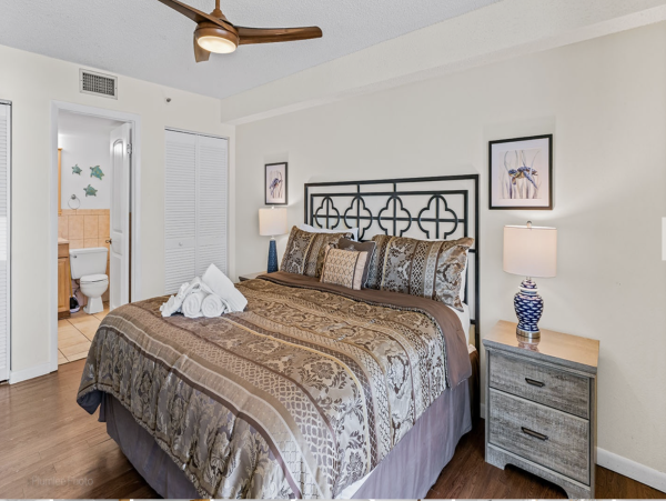 Indian Shores Gulf Front 3 Bedroom Vacation Condo Sleeps 8