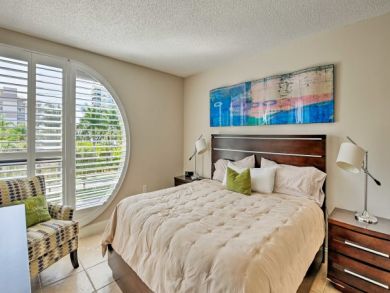 Beautiful 2 Bedroom Vacation Condo with Resort Amenities