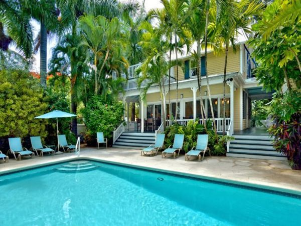 Key West 6 Bedroom Home Sleeps 12 Guests with Private Pool