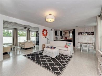 Great Vacation Home with Pool on Anna Maria Island 3 Bedroom