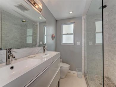 Great Vacation Home with Pool on Anna Maria Island 3 Bedroom