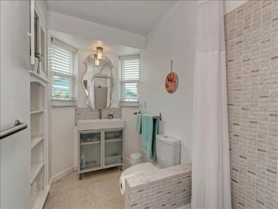 Great Vacation Home with Pool on Anna Maria Island 3 Bedroom
