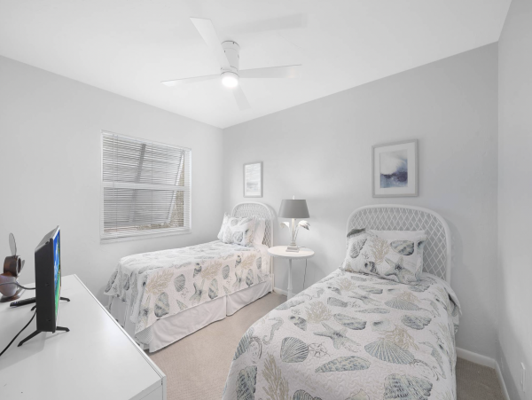 Three Bedroom Marco Island Vacation Home with Caged Pool